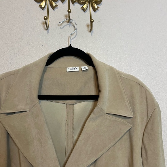 Cato Beige/Taupe Women's Blazer. Suade feel.  Size 28W - Picture 3 of 6